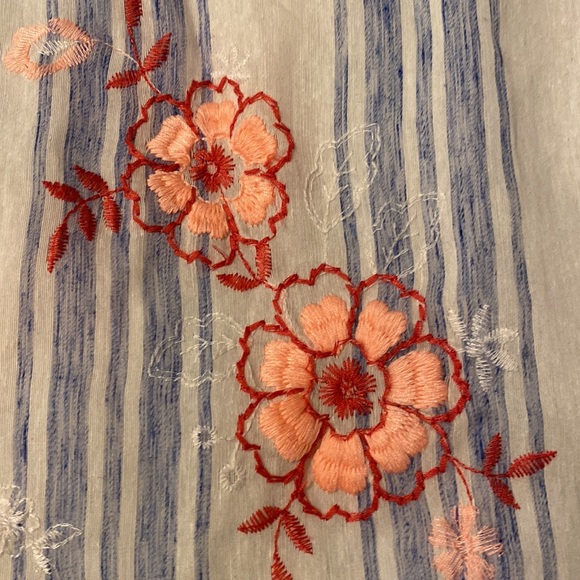 NWOT Kids' Embroidered Cold Shoulder Shift Dress Size 8 - Picture 4 of 8